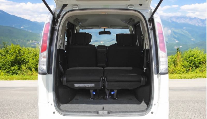 Nissan Serena 2012 года подойдет для семейных поездок. Фото: good-auto38.ru